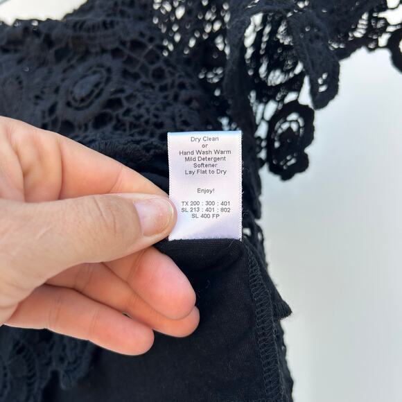 Vintage Y2K Nightcap Carmen Black Crochet Off The Shoulder Top Size Small - Picture 9 of 9